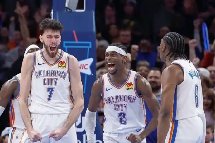 雄鹿VS雷霆季前赛前瞻：老牌劲旅遭遇青春风暴，谁将笑傲密城？ 第2张