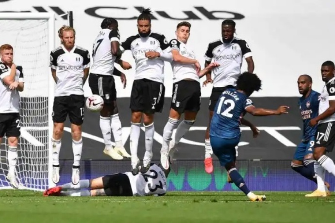 英超焦点战：纽卡斯尔联主场迎战富勒姆，谁能抢占积分先机？ 第2张