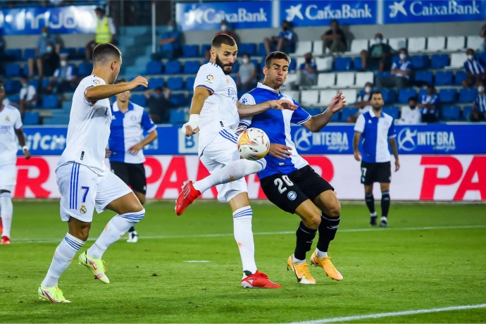 西甲焦点战：巴列卡诺主场迎战阿拉维斯，谁能打破均势？ 第2张