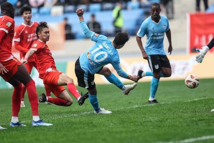 中超保级生死战：梅州客家主场背水一战，大连英博能否全身而退？ 第2张