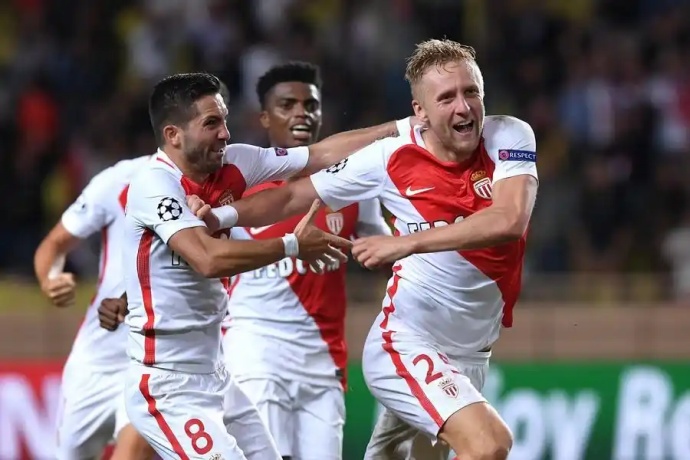 法甲焦点战：摩纳哥VS巴黎足球会，强强对话谁能笑到最后？ 第2张