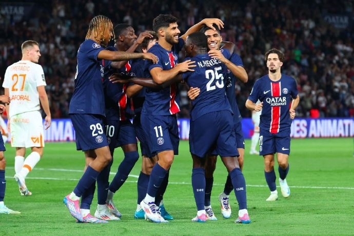 欧冠焦点战：巴黎圣日耳曼VS拜仁慕尼黑，强强对话谁能笑到最后？