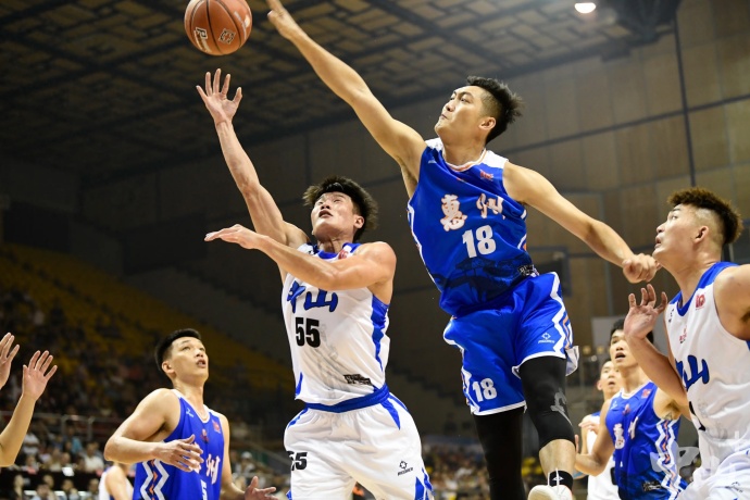 广东男篮强势晋级：107-65大胜天津，王睿泽闪耀全场 第2张