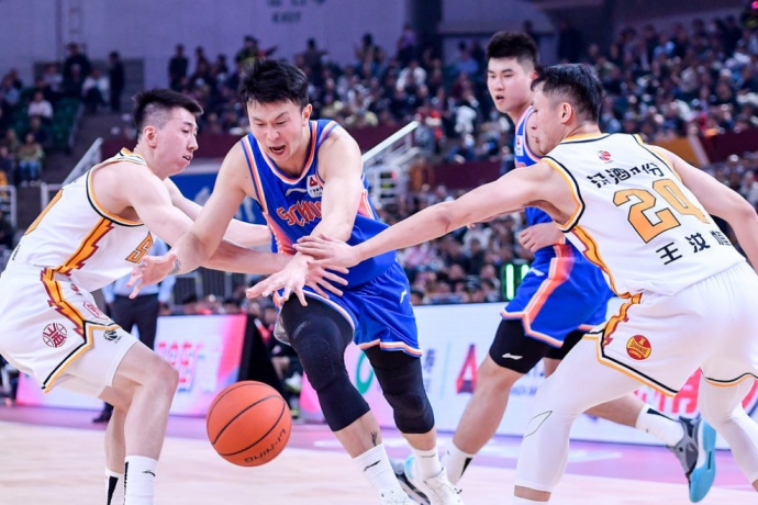 全运男篮1/4决赛：四川“双塔”发威，89-76力克北京晋级四强