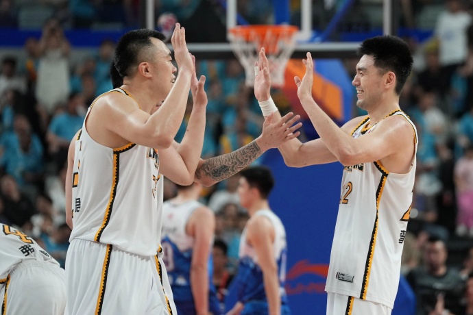 全运男篮1/4决赛：原帅神勇，辽宁88-61大胜山东晋级四强