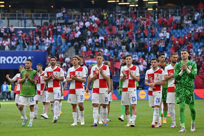 11月15日欧洲预选：克罗地亚VS法罗群岛，实力碾压下的胜负预判 第2张