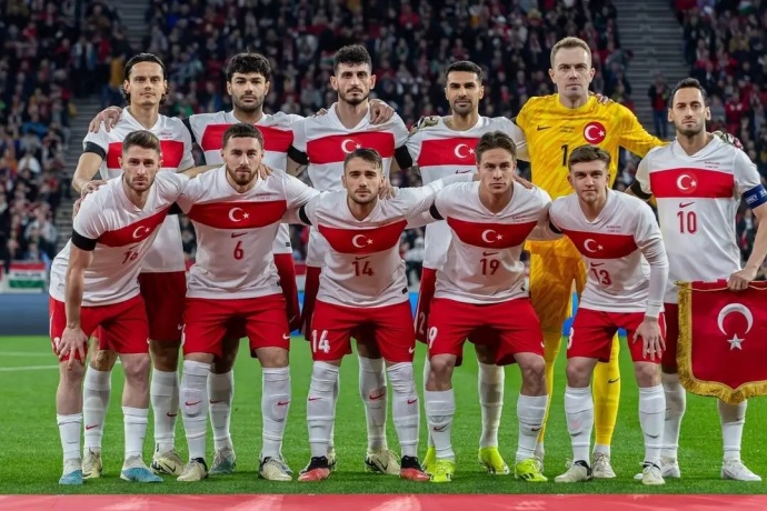 世欧预焦点战：土耳其VS保加利亚，实力悬殊下的胜负预判 第2张