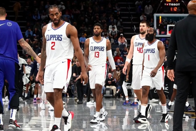 凯尔特人121-118险胜快船：哈登孤勇难敌绿军群雄，杰伦布朗率队捍卫主场 第2张