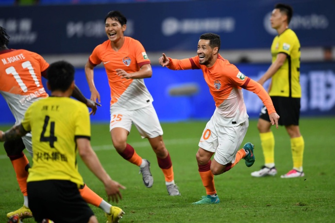 中超收官战：浙江绿城客场挑战青岛海牛，谁能为赛季画上圆满句号？ 第2张