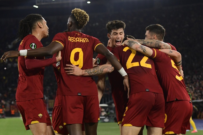 意甲焦点战：罗马3-1克雷莫内塞，苏莱破门弗格森建功，红狼暂登榜首