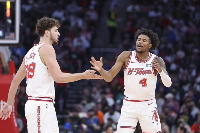 爵士复仇火箭：马尔卡宁乔治发威，终结火箭连胜势头