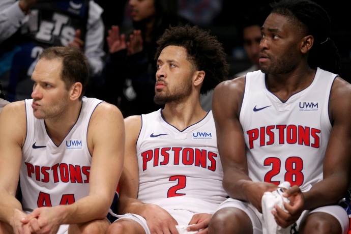 12月6日NBA焦点战：活塞强势出击，开拓者难挡攻势