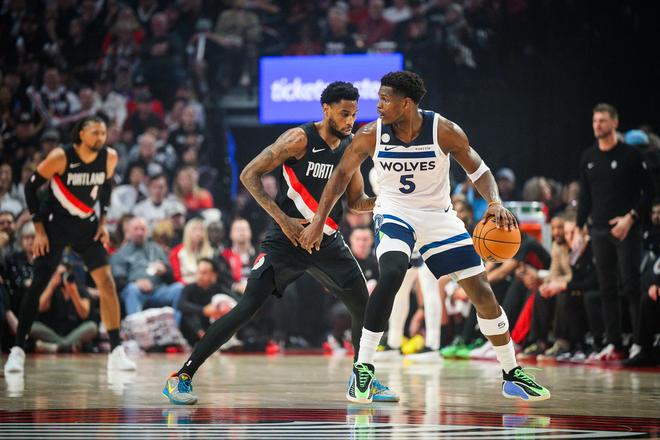 12月6日NBA焦点战：活塞强势出击，开拓者难挡攻势 第2张